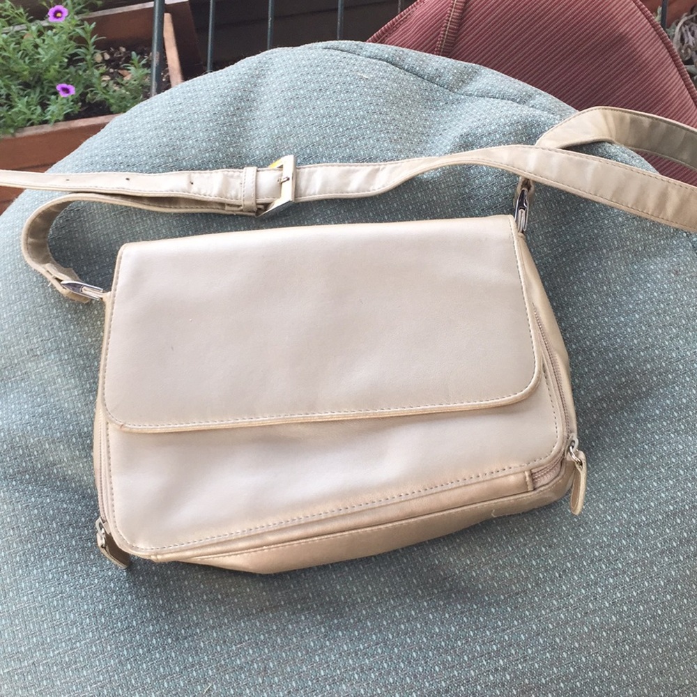 Worthington golden ivory leatherette purse